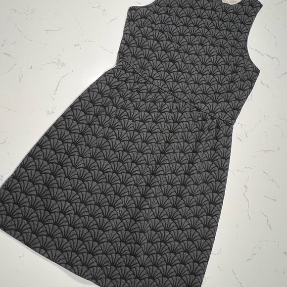 Loft Dress - Picture 2 of 4